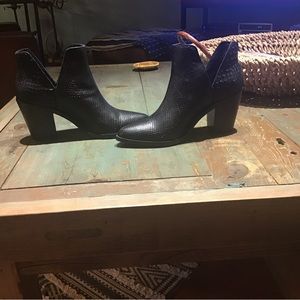 Lucchese Black booties